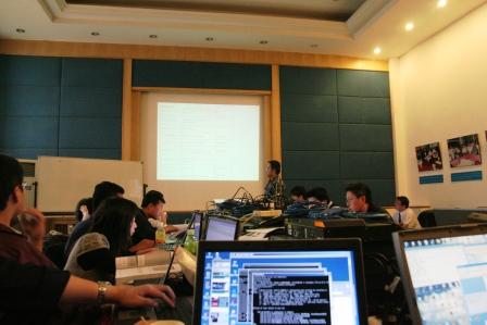 liukang teaching CCNP2 at Tsinghua